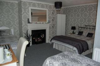 OYO La Spada Boutique Hotel - 8