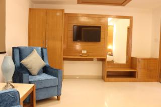 Hotel Star By Star Group- Near Delhi Airport - 1