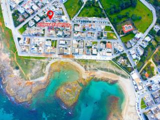 Villetta-Federica-a-50-metri-spiaggia-parcheggio - 0