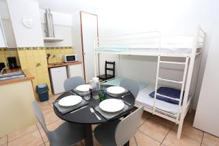 Grand studio 4 50m de la plage pour 4 - 8