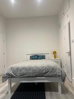 Great ground floor studio in ealing - Greenford - 9
