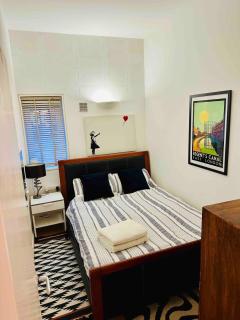 Perfect Shoreditch apartment - London - 7