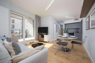 Modern Apartment with Air Conditioning and Parking Near the PGE Stadium in Warsaw by Noclegi Renters - 0