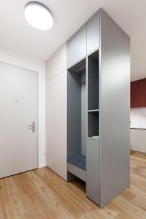 Apartment Hurbanova, 24h self check-in, private parking, AC, next to City Park, 10 mins to City Square - Banská Bystrica - 2