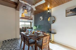 Alaya Stays Evara - 2 BHK Hilltop Hideaway With Balcony, Fireplace & Scenic Views - Mussoorie - 7