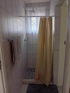 Visitors' Paradise Guest House - Newcastle - 4