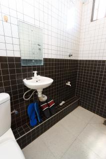 Denella studio apartment CBD - 7