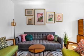 Wola Ratusz Serene Apartment by BookingHost - 0