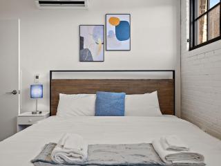 CozySuites NLG with pool bowling alley sauna #13 - Minneapolis - 7