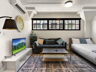 CozySuites NLG - Modern studio condo #19 - 0