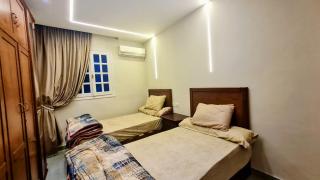 Luxurious 3-Bedroom Dokki Apartment Downtown - Ideal Location Downtown Giza - Kairo - 8