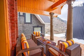 StayVista at Frozen Fall at Dewdrop Cottages with BBQ & Bonfire - Gulmarg - 9