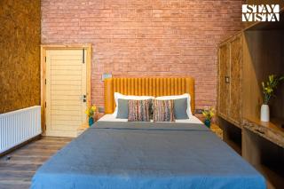 StayVista at Frozen Fall at Dewdrop Cottages with BBQ & Bonfire - Gulmarg - 6