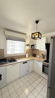 Appartement moderne au centre-ville de Villeneuve La Garenne - 1
