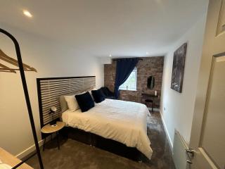 The Maltings - Contemporary 2 bedroom apartment with en-suite - 8