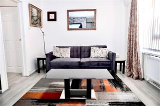 Maitland Luxury 2 Bedroom Greenwich Apartment With Good Living Space Sleeps 5 Guest- 1 minute from Greenwich DLR Station - Londra - 0