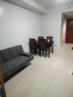 Shell Residence MOA - Dad's - Manila - 3