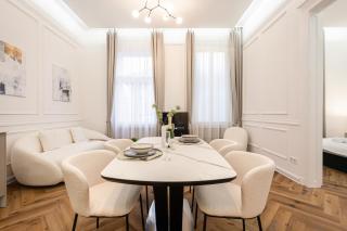 Lázár 16 - Budapest Royal Opera Suite, Best Location by BQA - Budapest - 5
