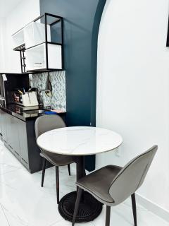 LetuB02 Large Bathtub Business Couple Suite Family Travel Area 1 Adjacent - 6