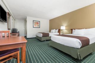 Baymont by Wyndham Kokomo - 2
