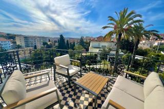 Cannes Tassigny Stylish - 2 Bedroom Apartment Sleeps 4 Free Parking - Cannes - 1