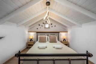 Marias Sea House - 2