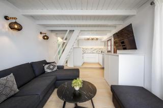 Marias Sea House - Sými - 6