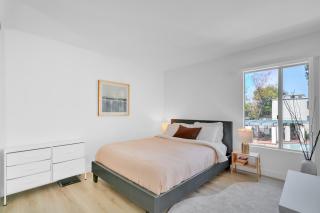 High Ceilings 3BR with Loft-2 Baths Pool & Jacuzzi - 7