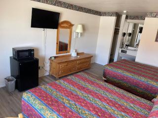 Motel 7 By OYO Near Phoenix Airport - Mesa - 6
