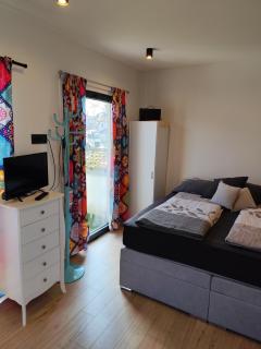 Little Tiny Village Haus 3 - 8