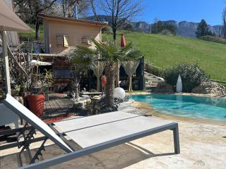 Bienvenue dans notre Tiny House le Roscoland sur notre établissement professionnel à La Marc'Quize avec piscine partagée et bain nordique privatif en prestation supplément - 7
