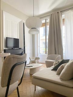 Appartement hausmannien au coeur du 7e - Lione - 9