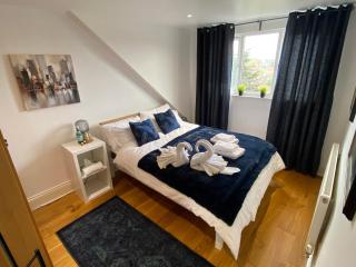 Pinnacle Apartment - 3