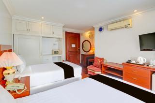 Collection O VIP Suites, Near PNR Pasay Evangelista, Makati Manila - Manila - 1