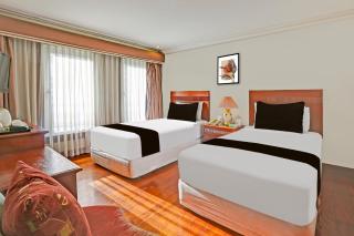 Collection O VIP Suites, Near PNR Pasay Evangelista, Makati Manila - Manila - 3
