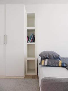 close to norreport & central st 302 - - 1