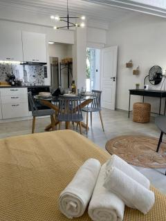 VRACHOS HOUSE "In the heart of Skopelos Town" - 8