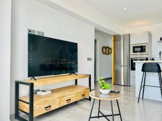 Stylish Sea-View Apartment - Benalmádena - 0