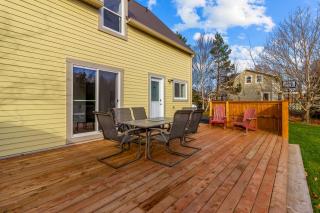 Historic 3BR W Modern Comforts In Holyrood - 7