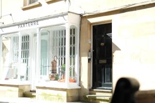 Spacious City Centre Apartment Bath - 1