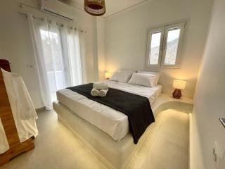 Mayema Cycladic House w Village and Black beach View Santorini - Kamari - 0