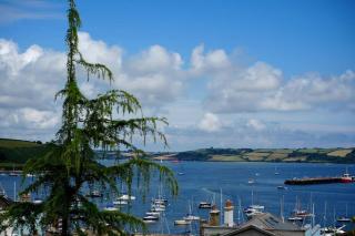 Fabulous High Street Townhouse With Stunning Views & Parking at 'Eagles Nest' - 4