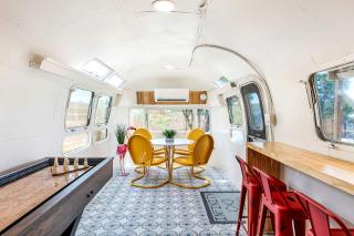 Pet Friendly, Gorgeous Tiny House with Modern Amenities and Shared Pool in Dripping Spring, Texas - Dripping Springs - 3