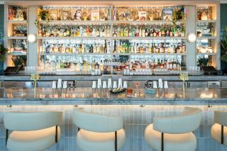 Moxy St. Petersburg Downtown - Sint-Petersburg - 3