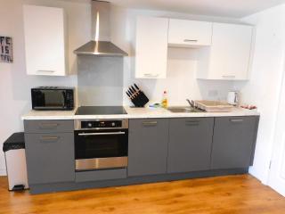 No 7 - Modern 1 Bedroom Apartment in Lanark Town Centre - Lanark - 6