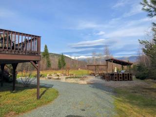1800ML - As Seen on TV 1 mile from skiing great views hot tub fire pit beach Pool gym passes - 3