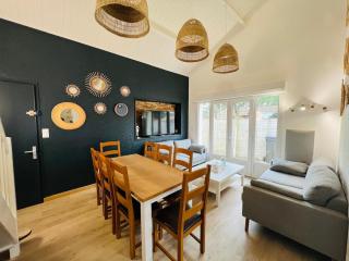 A l'ombre des pins - 0