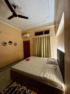 Moonbeam Manor Homestay - Guwahati - 4