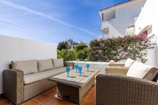 Three Bedroom Townhouse 100 meters from the Beach! - 4