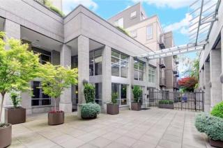 Pine Street Escape - Seattle - 3